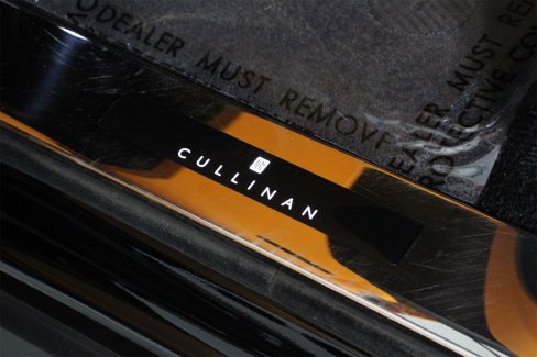 Certified 2024 Rolls-Royce Cullinan w/ Cullinan Package image 17