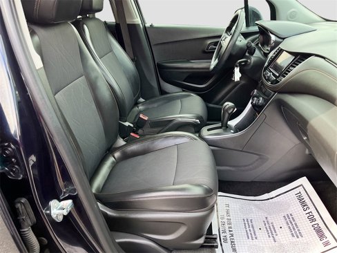 Used 2021 Chevrolet Trax LT image 25
