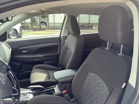 Used 2022 Mitsubishi Outlander Sport Black Edition image 12