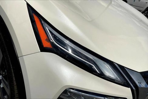 Used 2021 Nissan Rogue Platinum image 28