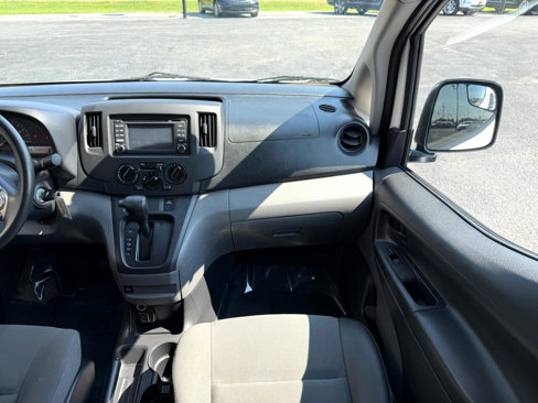 Used 2017 Chevrolet City Express LT w/ Technology Package image 25