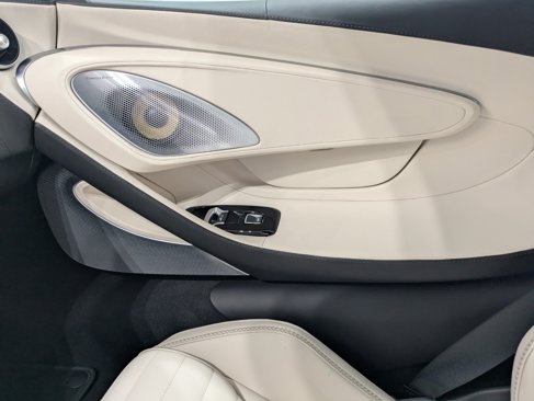 New 2025 McLaren GTS image 16