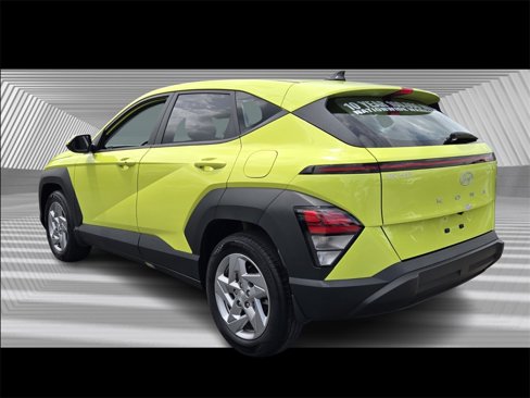 Certified 2024 Hyundai Kona SE image 6