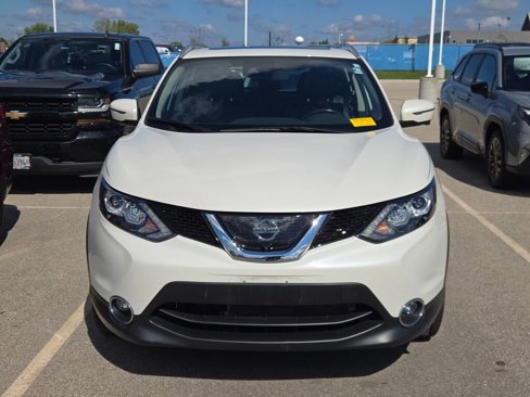 Used 2017 Nissan Rogue Sport SL w/ SL Premium Package image 2