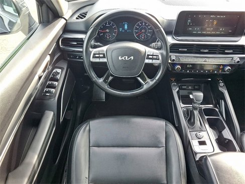 Used 2022 Kia Telluride S image 11