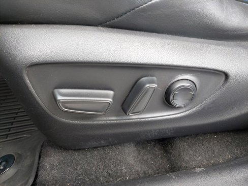 Used 2020 Toyota RAV4 XSE image 18