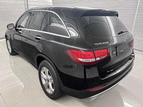Used 2017 Mercedes-Benz GLC 300 image 4