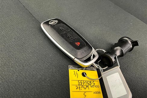 Used 2024 Nissan Kicks S image 11