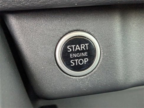 Used 2023 Nissan Rogue SV image 25