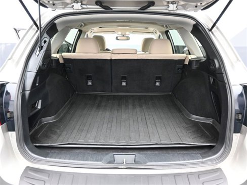 Used 2017 Subaru Outback 2.5i Premium image 36