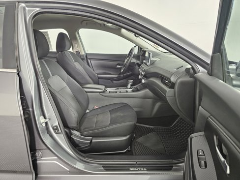 Used 2022 Nissan Sentra SV image 12