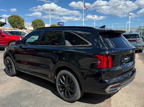 Used 2021 Kia Sorento SX image 5