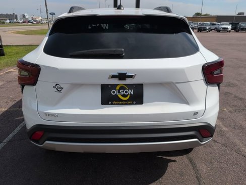 New 2025 Chevrolet Trax LT w/ LT Convenience Package image 5