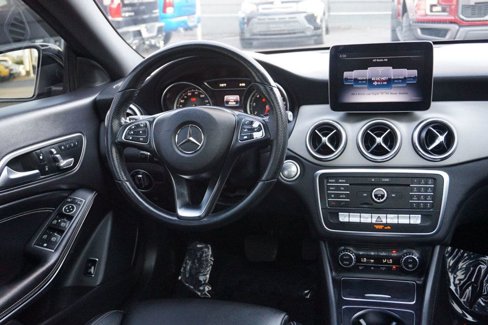 Used 2019 Mercedes-Benz CLA 250 image 38