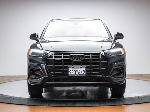 Certified 2024 Audi Q5 2.0T Premium Plus w/ Premium Plus Package image 2
