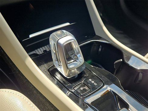 Used 2023 Volvo XC40 B5 Plus w/ Driver Assist Package image 31