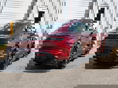 Certified 2022 Porsche Taycan 4S image 7