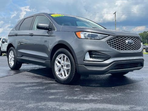 Certified 2024 Ford Edge SEL image 3