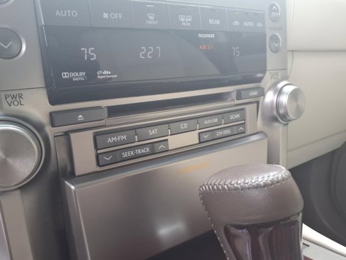 Used 2011 Lexus GX 460 image 24