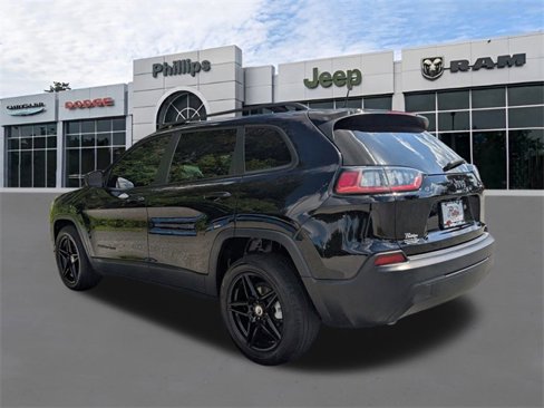 Certified 2019 Jeep Cherokee Latitude w/ Popular Appearance Group image 5
