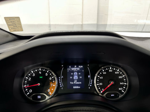 Used 2018 Jeep Renegade Altitude image 39