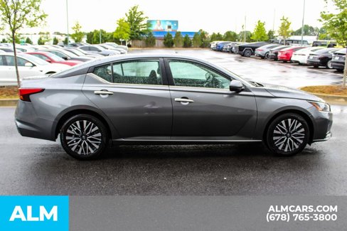 Used 2023 Nissan Altima 2.5 SV image 9