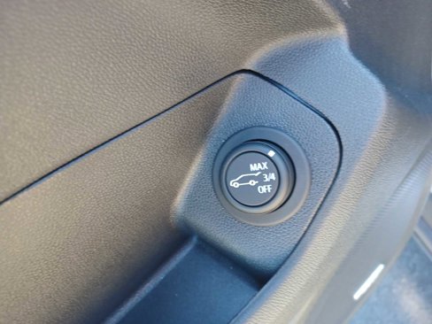 Used 2022 GMC Terrain AT4 w/ Infotainment Package II image 16