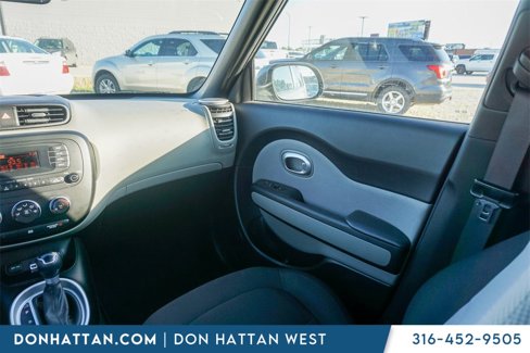 Used 2016 Kia Soul image 12