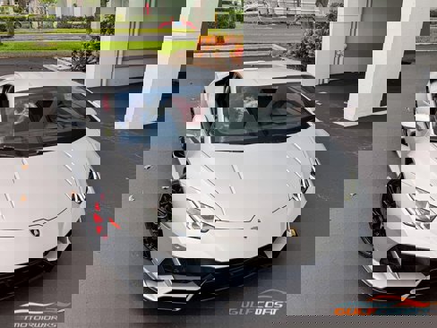 Used 2020 Lamborghini Huracan EVO image 77