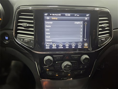 Used 2022 Jeep Grand Cherokee Laredo X image 16