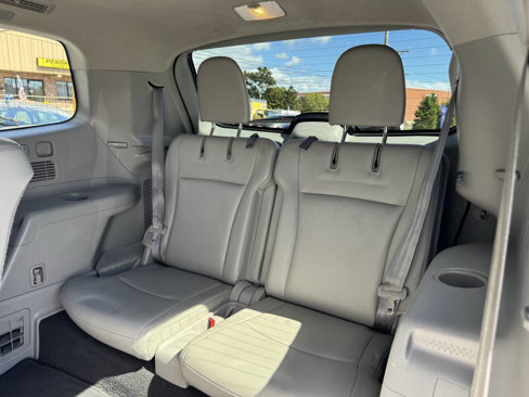 Used 2013 Toyota Highlander Limited image 30