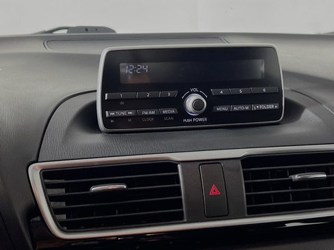 Used 2014 MAZDA MAZDA3 i Sport image 27