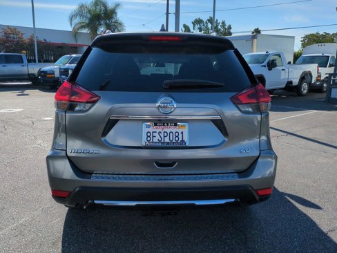 Used 2018 Nissan Rogue SV image 27