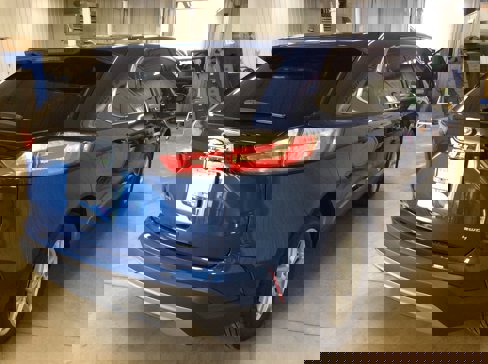 Used 2024 Ford Edge SEL w/ Convenience Package image 7