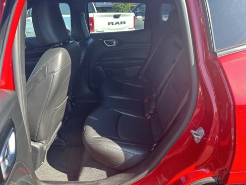 Used 2022 Jeep Compass Limited image 15