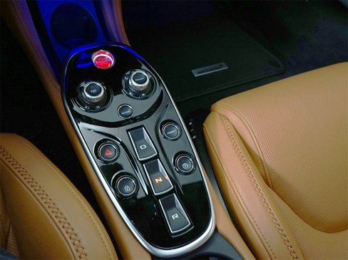 Used 2023 McLaren GT image 15