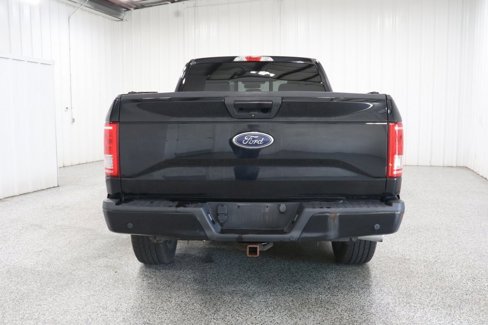 Used 2017 Ford F150 XLT w/ Equipment Group 302A Luxury image 4