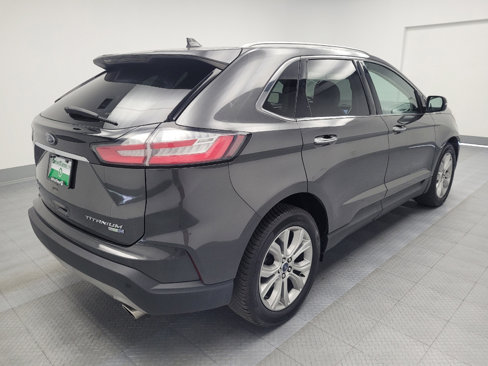 Used 2019 Ford Edge Titanium image 9