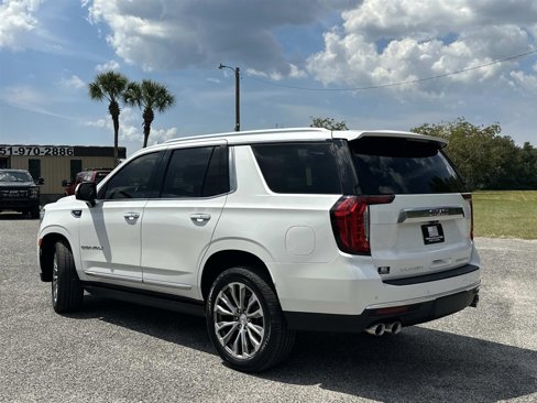 Used 2021 GMC Yukon Denali w/ Denali Premium Package image 13