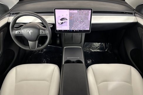 Used 2023 Tesla Model Y AWD image 12