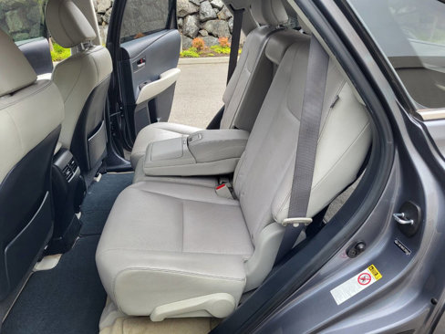 Used 2014 Lexus RX 450h AWD image 16