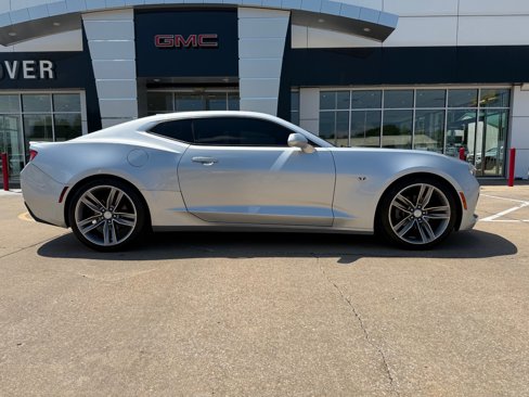Used 2018 Chevrolet Camaro LT w/ RS Package image 3