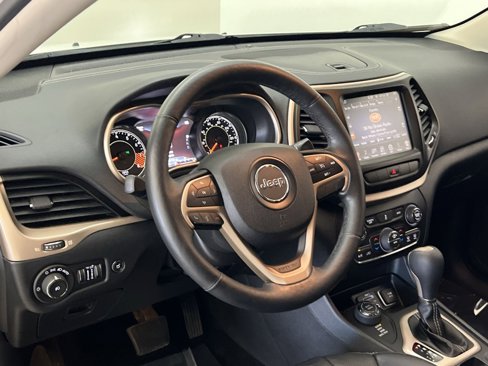 Used 2014 Jeep Cherokee Limited w/ Luxury Group image 14