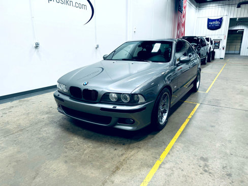 Used 2002 BMW M5 image 3