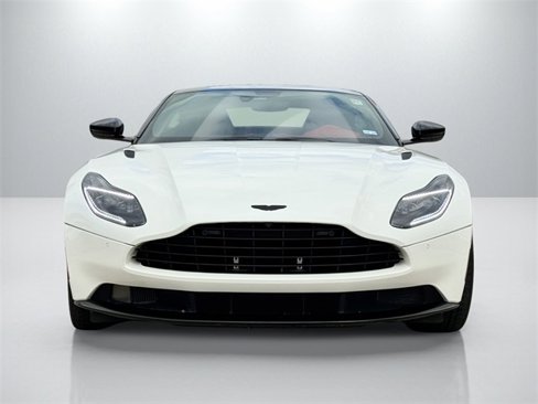 Used 2022 Aston Martin DB11 Coupe image 11
