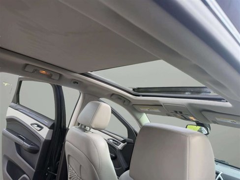 Used 2015 Cadillac SRX Luxury image 19