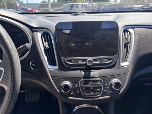Used 2023 Chevrolet Malibu LT image 19