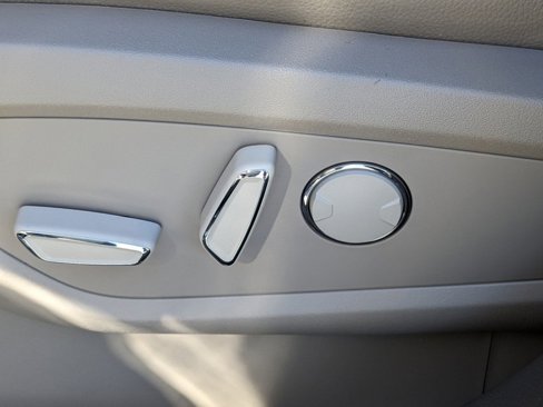 Certified 2023 Lincoln Nautilus AWD w/ Premium Package image 20