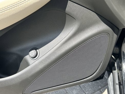 Used 2019 Buick Envision Essence image 20