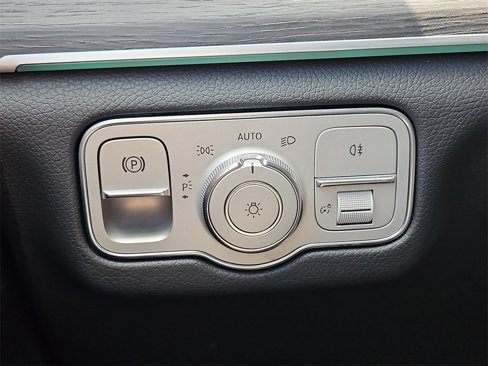 Used 2023 Mercedes-Benz GLS 450 4MATIC w/ Warmth & Comfort Package image 19